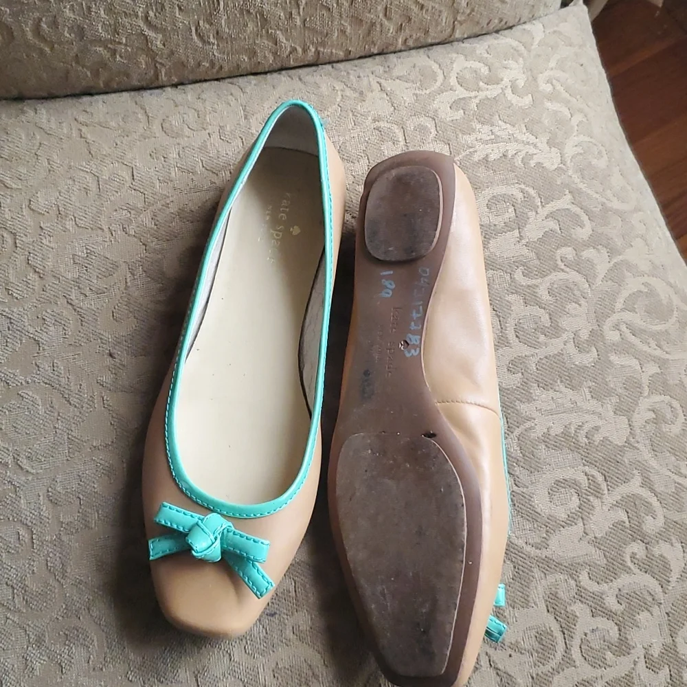 Shoes - Picture 2 of 3